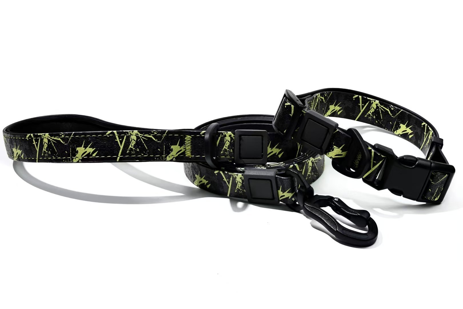 UV Printing Camouflage Embossed Pet Leash Set Is A Perfect Combination Of Style And Functionality Specially Designed For Pets' Outdoor Activities. Eve (Option: Green-15mm)