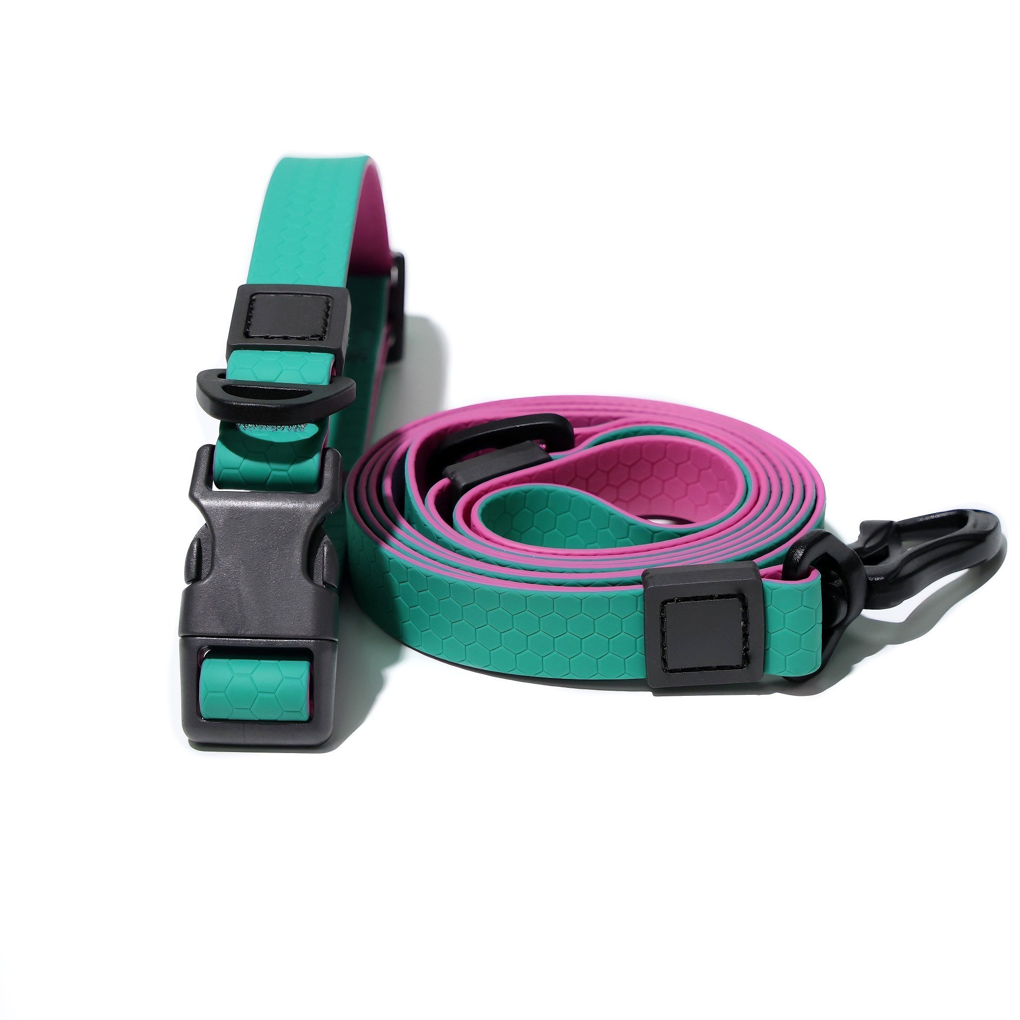 Honeycomb Embossed Dual-Color Pet Leash Set Is Stylish And Fashionable. The Embossed Surface Enhances The Leash's Grip, Preventing Slippage When Held. (Option: Greenpurpler-15mm)